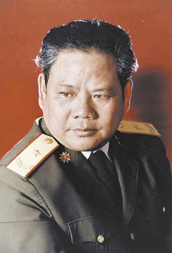胡世浩.jpg