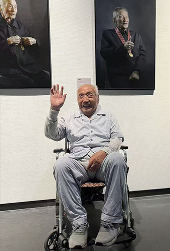 叶光彩.jpg