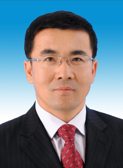 杨馆长一寸.jpg